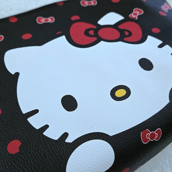Sanrio Hello👋 Kitty🐈 Cosmetic💄 Bag👝/Carry-All Pouch - NWT - Picture 3 of 15